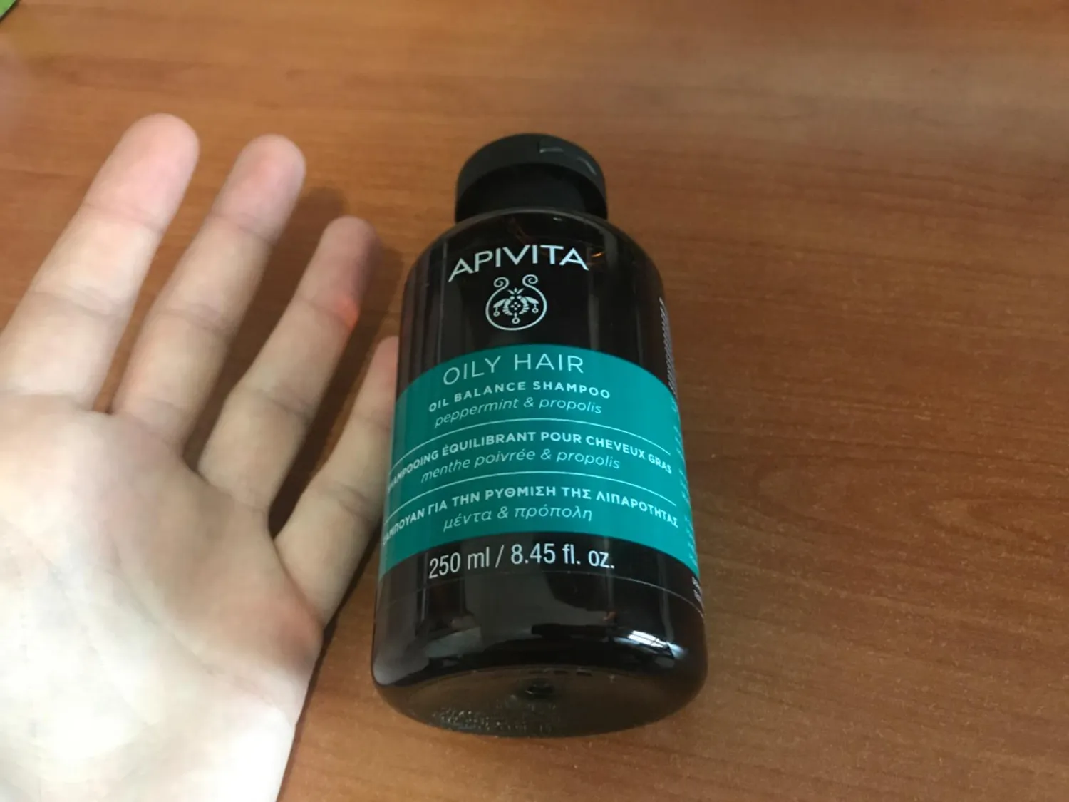 Apivita Cuir Chevelu Gras & Pointes Sèches shampoing 250 ml ortie