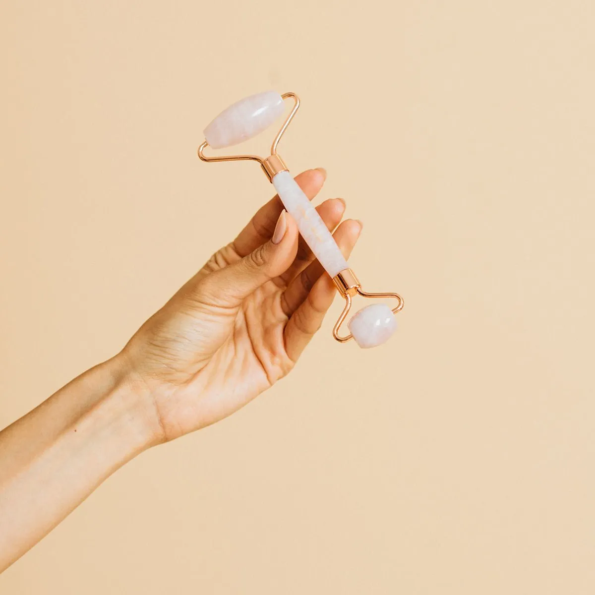 Grace & Stella Rose Quartz roller visage décongestionnant